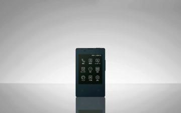 Miniaturní telefon Kyocera KY-O1L s e-ink displejem