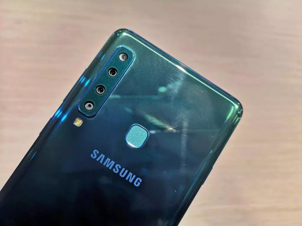 fotoaparat-samsung-galaxy-a9