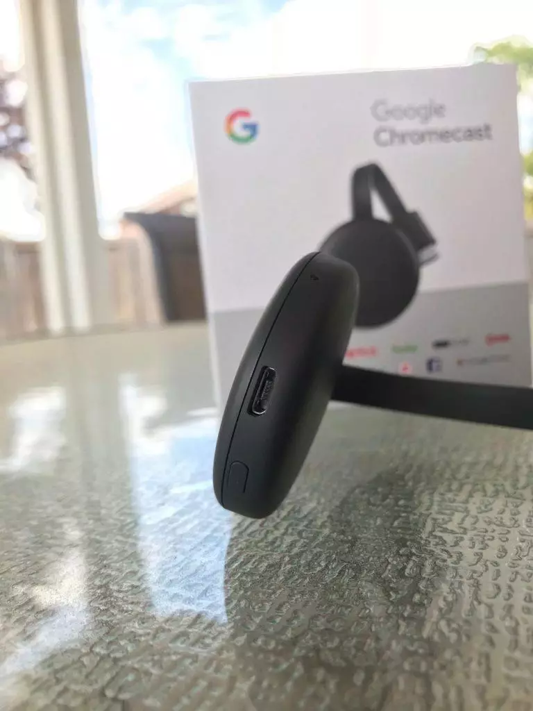 microUSB google chromecast 3