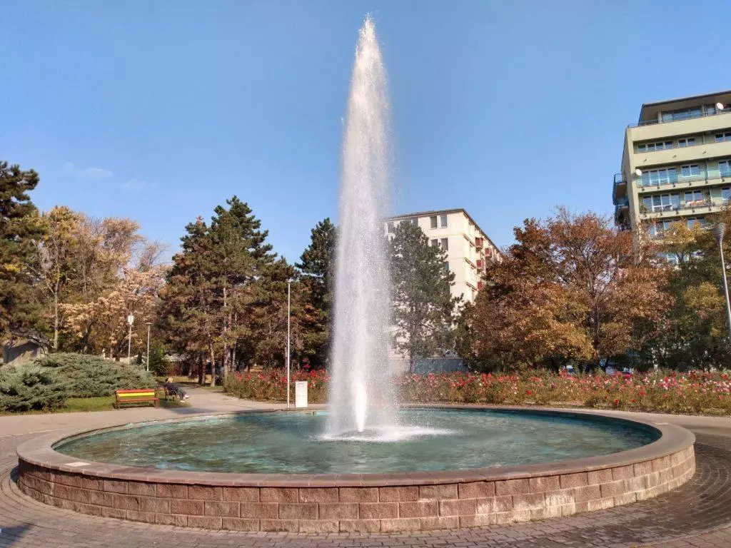 motorola one fotografie fontana