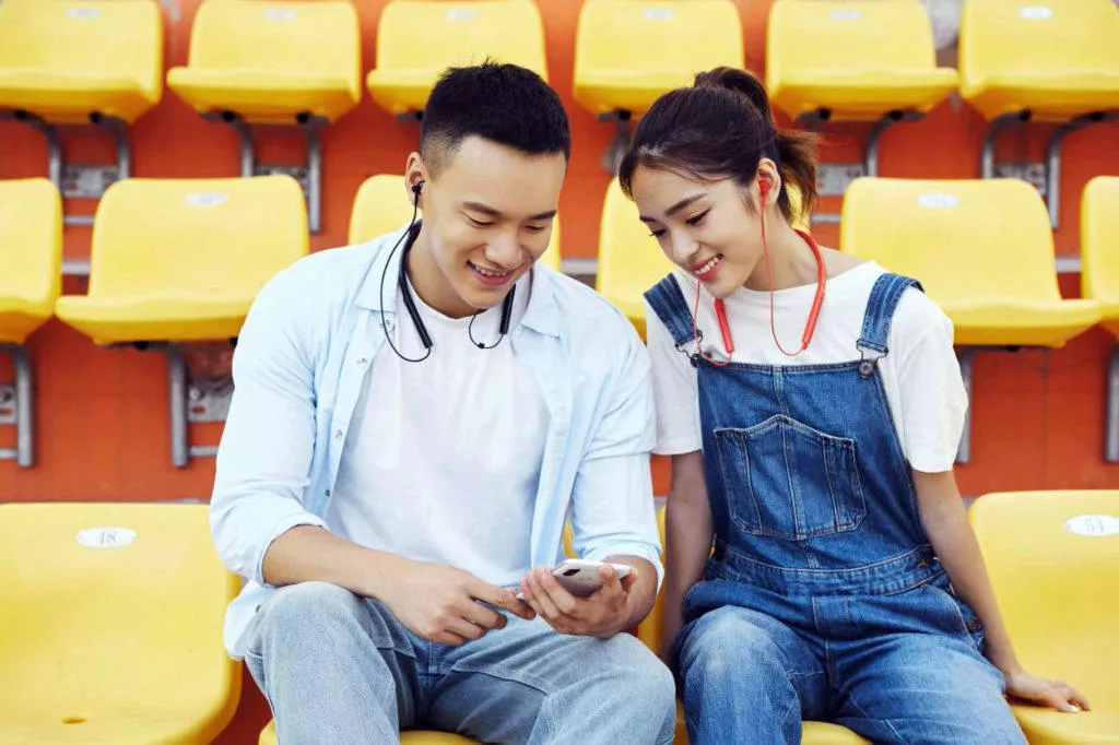 Xiaomi Necklace Youth: Levná bluetooth sluchátka