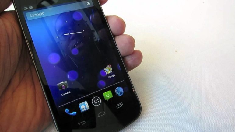 Android 4.1 Jelly Bean Face Unlock tricked by blinking video