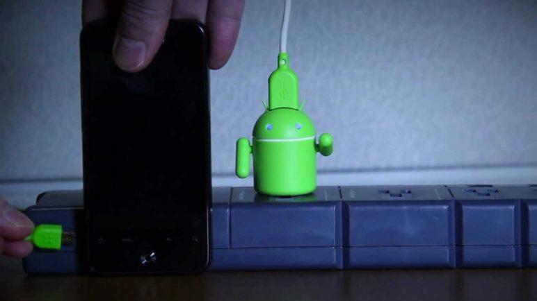 Andru - Android Robot USB Device Charger from ThinkGeek