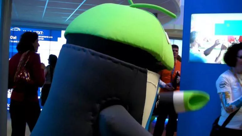 Dancing Android - Mobile World Congress edition