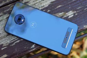 Motorola-Moto-Z3-Play-recenze