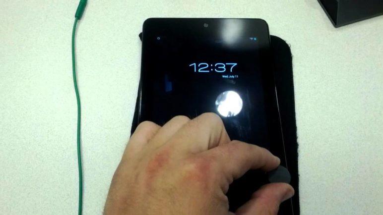 Nexus 7 has "smart cover" sensor