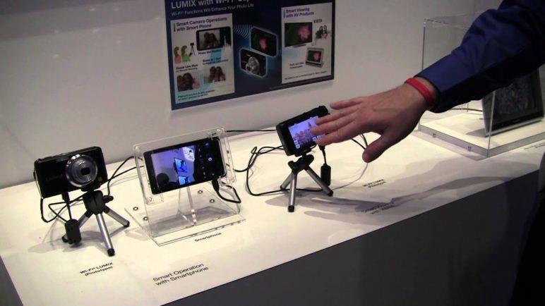 Panasonic WiFi Camera Prototype Hands-on 1 [CES 2012]