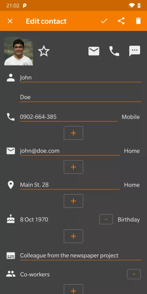 Simple Contacts Pro aplikace