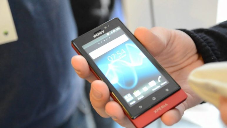 Sony Xperia Sola - Hands-On ENGLISH - Droidcon 2012 - androidnext