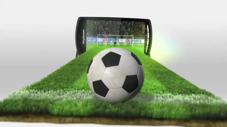 Xperia PLAY phone features