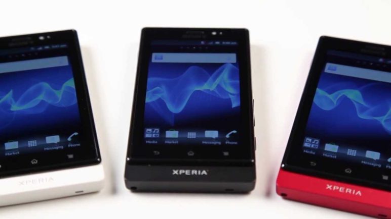 Xperia sola with floating touch