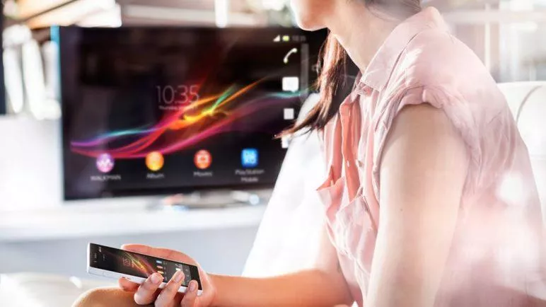 Xperia™ Z - One-touch screen Mirroring from your smartphone to your BRAVIA TV