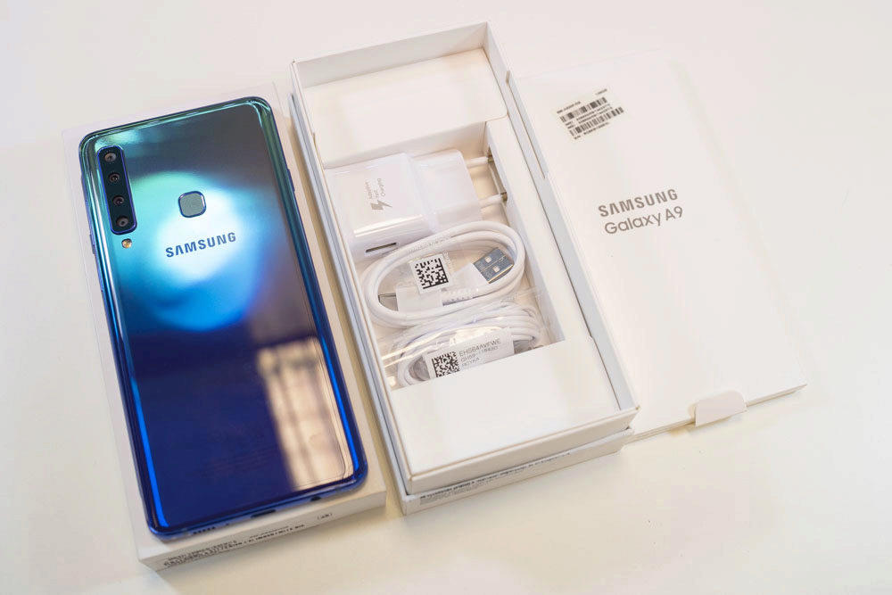 Samsung Galaxy A9 obsah baleni