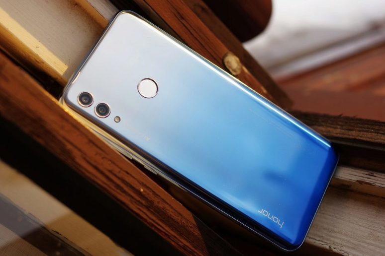 Honor 10 Lite recenze