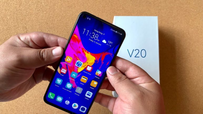 Honor V20 48 Hour Review - Punch Hole Future in a Solid Phone!
