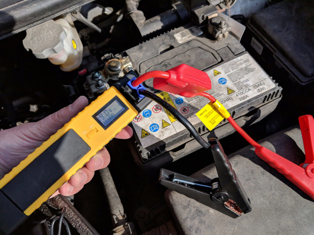 Viking Car Jump Starter Zulu displej powerbanky