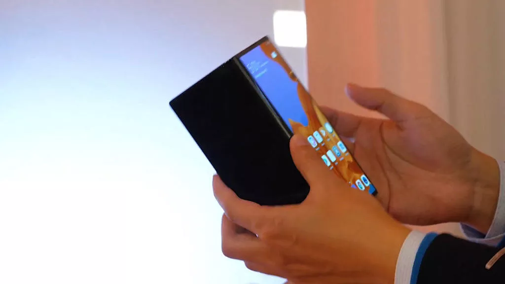 Huawei Mate X ohnuty