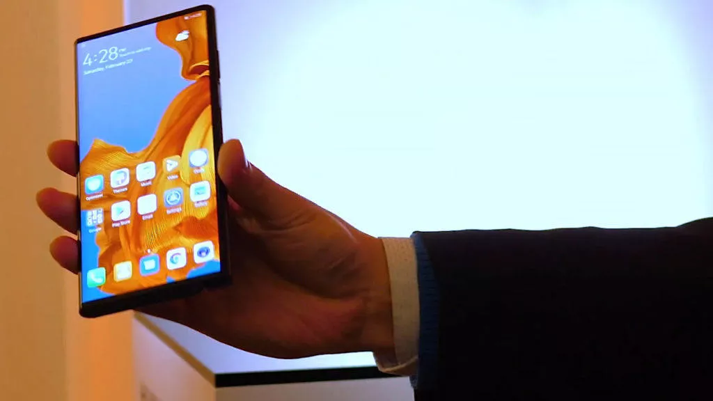 Huawei Mate X predni displej