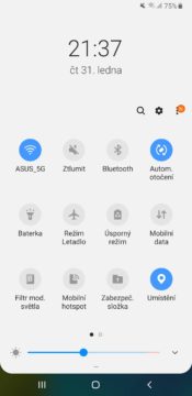 Samsung One UI notifikaceni lista