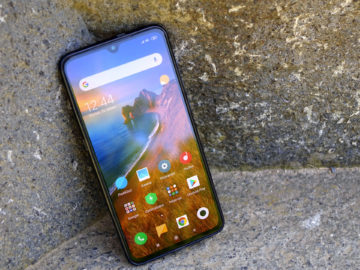 Xiaomi Mi 9 přední strana