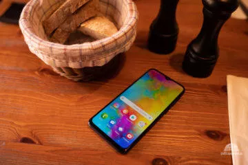 Samsung Galaxy M20 design telefonu