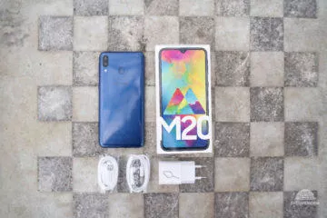 Samsung Galaxy M20 obsah balení