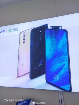 vivo 1s vysunovaci selfie kamera s bleskem vivo 1s vysunovaci selfie kamera s bleskem