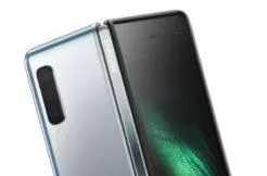 ohebny telefon samsung galaxy fold cena obalu