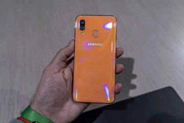 Samsung Galaxy A40 orange