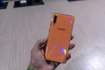 Samsung Galaxy A40 zadni strana