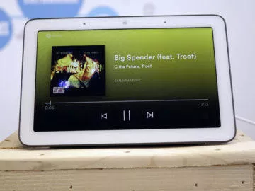 Chytry displej google home hub recenze spotify