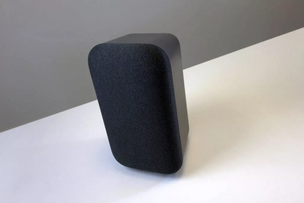 Google Home Max chytry reproduktor