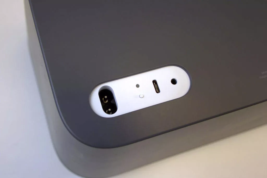 Google Home Max konektory