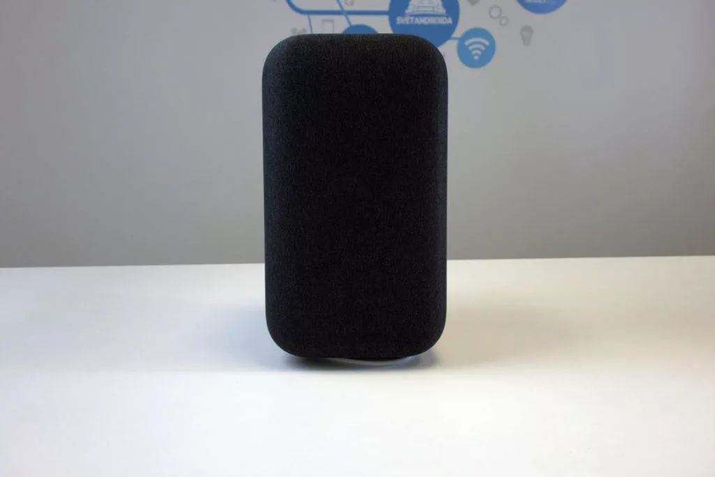 Google Home Max z přední strany