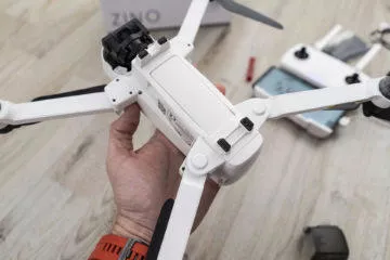 Hubsan Zino spodni strana dronu