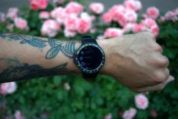 Mobvoi Ticwatch S displej hodinek
