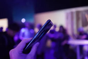 Telefon Honor 20 Pro ctecka otisku prstu