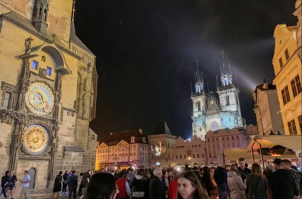 Noční fotografie - fotoaparáty v mobilu