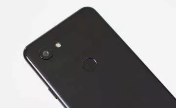 Google Pixel 3a čtečka otisků prstů