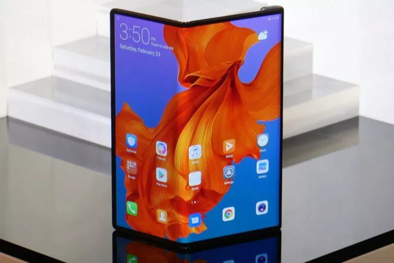 Ohebný Huawei Mate X - datum