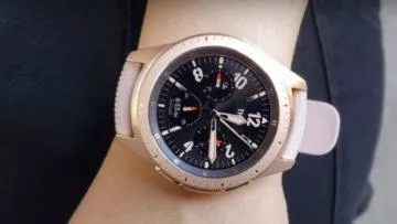 Samsung Galaxy Watch 42mm - dámské chytré hodinky