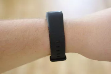 Xiaomi Amazfit Cor 2 na ruce