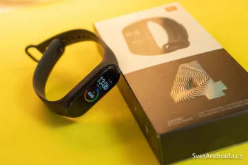 Fitness náramek Xiaomi Mi Band 4 recenze