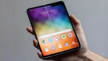 Galaxy Fold - středová šmouha