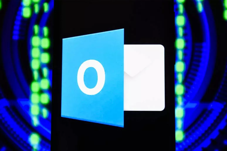 Hackerský útok na Outlook Hackerský útok na Outlook