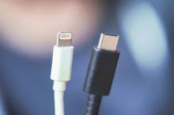 Konektory USB-C vs lightning