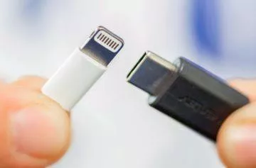 Lightning konektor vs USB-C a micro USB