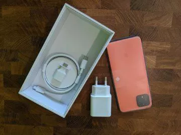 google pixel 4 oh so orange obsah balení