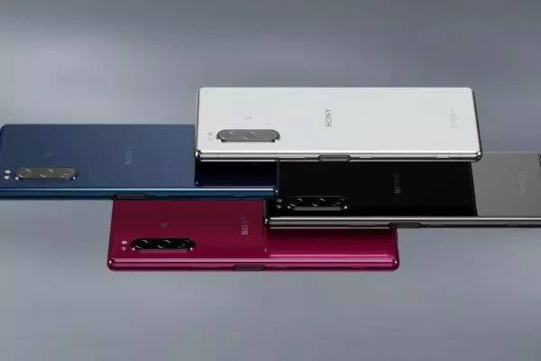 Máme seznam telefonů od Sony, které dostanou Android 10