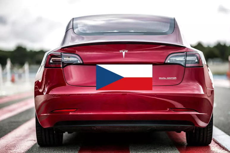 Tesla otevřela prodejnu v Praze Tesla otevřela prodejnu v Praze